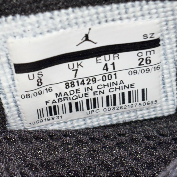 Nike Air Jordan Men’s Size 8 Retro 15 Stealth Black Sneakers Shoes 881429-001 - Picture 3 of 12